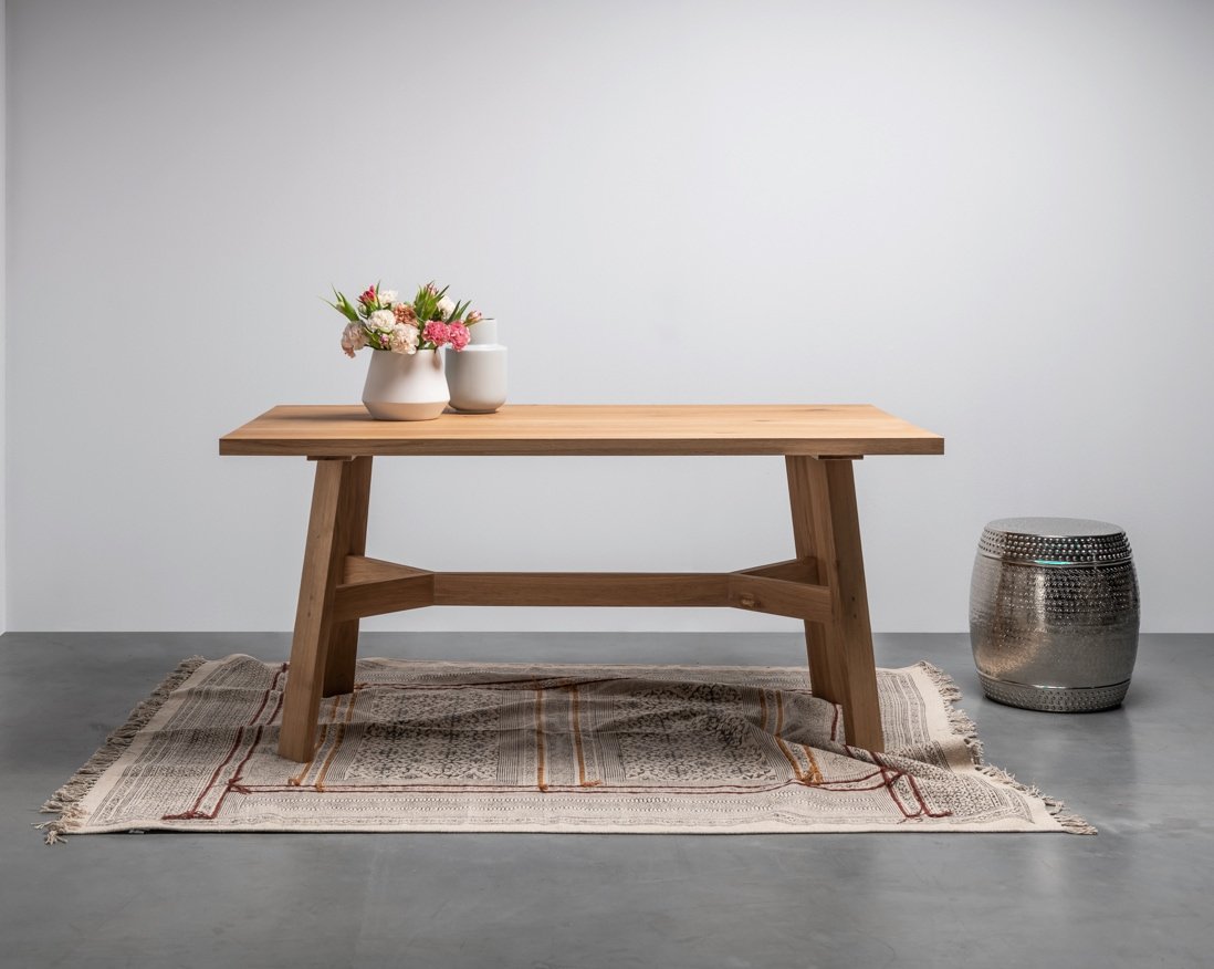 Anne Table (EU)